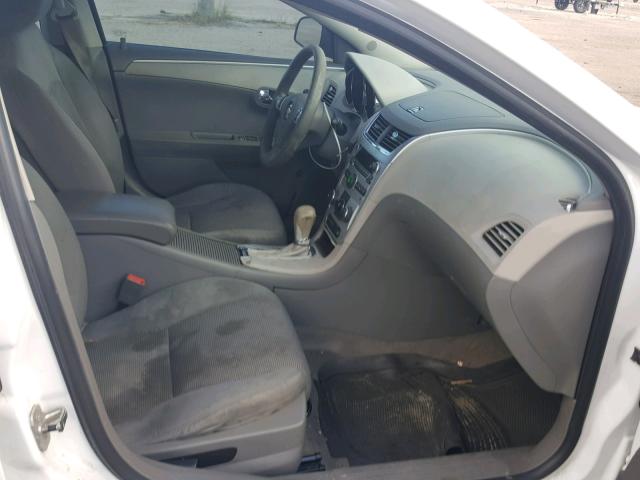 1G1ZB5E12BF251238 - 2011 CHEVROLET MALIBU LS WHITE photo 5