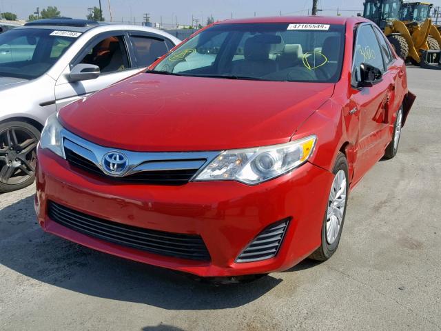 4T1BD1FK9EU108382 - 2014 TOYOTA CAMRY HYBR RED photo 2