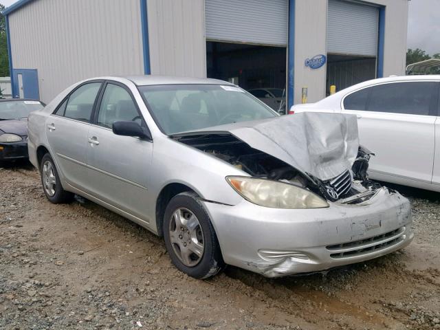 JTDBE32K763039573 - 2006 TOYOTA CAMRY LE SILVER photo 1