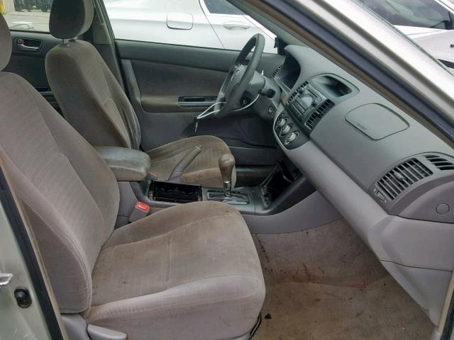 JTDBE32K763039573 - 2006 TOYOTA CAMRY LE SILVER photo 5