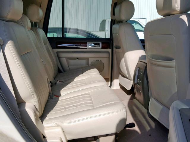 5LMFU28R14LJ41654 - 2004 LINCOLN NAVIGATOR CREAM photo 6