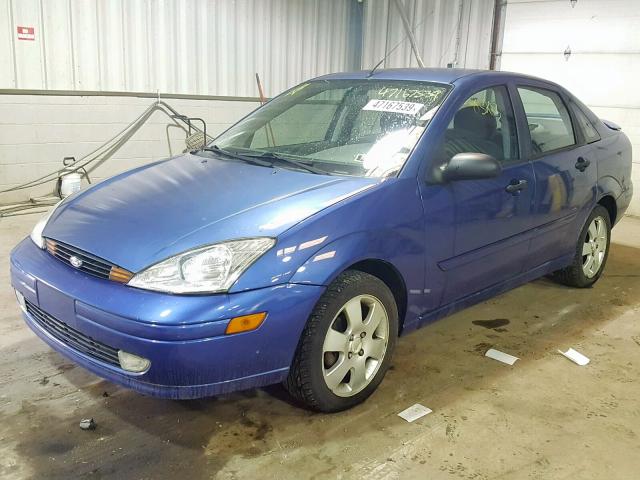 1FAFP38322W110897 - 2002 FORD FOCUS ZTS BLUE photo 2
