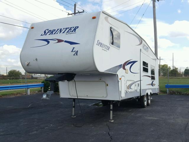 4YDF294255A218258 - 2005 KEYSTONE SPRINTER WHITE photo 2