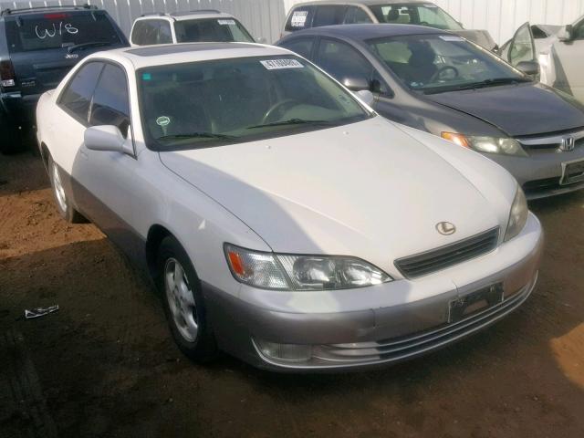 JT8BF22G5V0009604 - 1997 LEXUS ES 300 WHITE photo 1