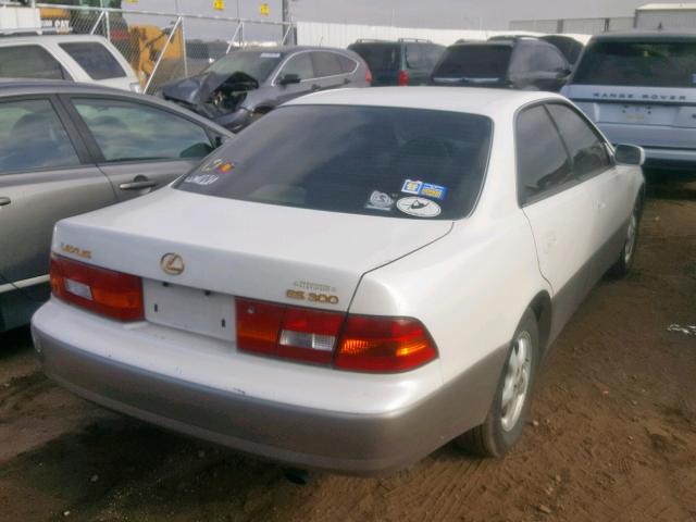 JT8BF22G5V0009604 - 1997 LEXUS ES 300 WHITE photo 4