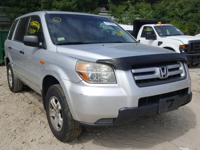 2HKYF18117H524596 - 2007 HONDA PILOT LX SILVER photo 1