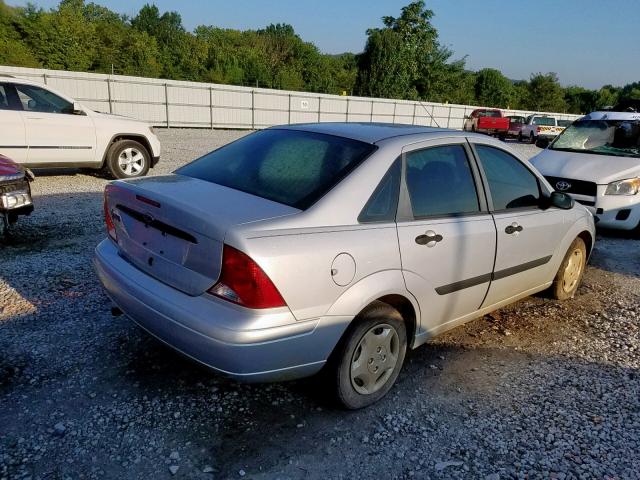 1FAFP33P82W152307 - 2002 FORD FOCUS LX SILVER photo 4