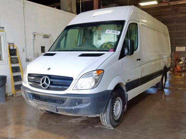 WD3PE8CB4C5714890 - 2012 MERCEDES-BENZ SPRINTER 2 WHITE photo 2