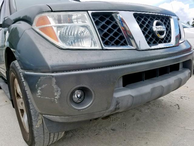 1N6AD07U66C430217 - 2006 NISSAN FRONTIER C GRAY photo 9