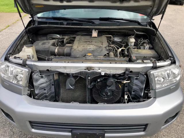 5TDJY5G12BS054618 - 2011 TOYOTA SEQUOIA LI SILVER photo 9