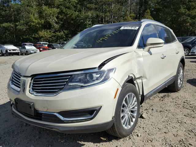 2LMTJ8KP0GBL20981 - 2016 LINCOLN MKX SELECT BEIGE photo 2