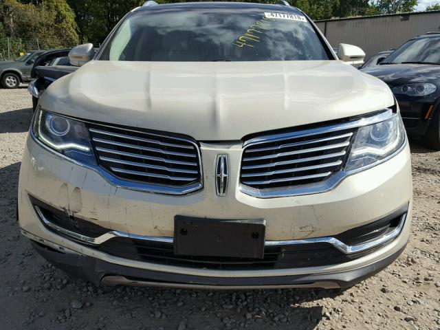 2LMTJ8KP0GBL20981 - 2016 LINCOLN MKX SELECT BEIGE photo 9