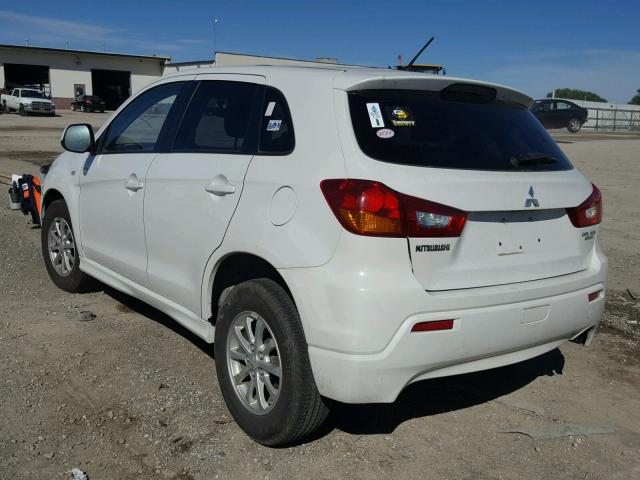 JA4AP3AU7CZ011896 - 2012 MITSUBISHI OUTLANDER WHITE photo 3