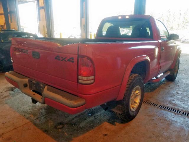 1B7GG26Y8VS282905 - 1997 DODGE DAKOTA RED photo 4