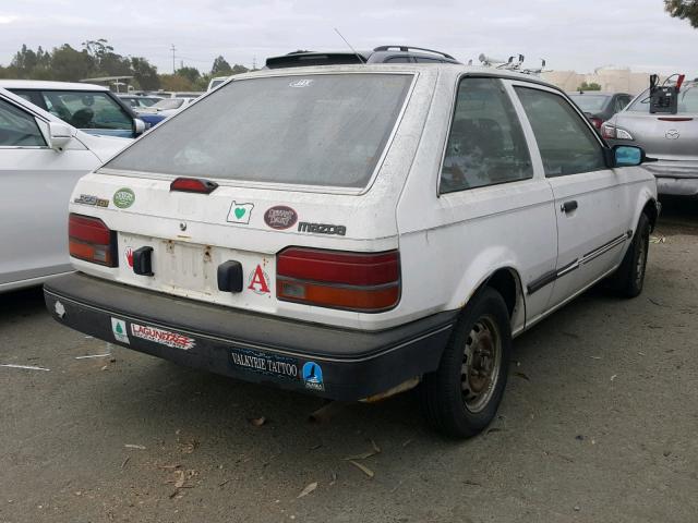 JM1BF232XH0532741 - 1987 MAZDA 323 WHITE photo 4