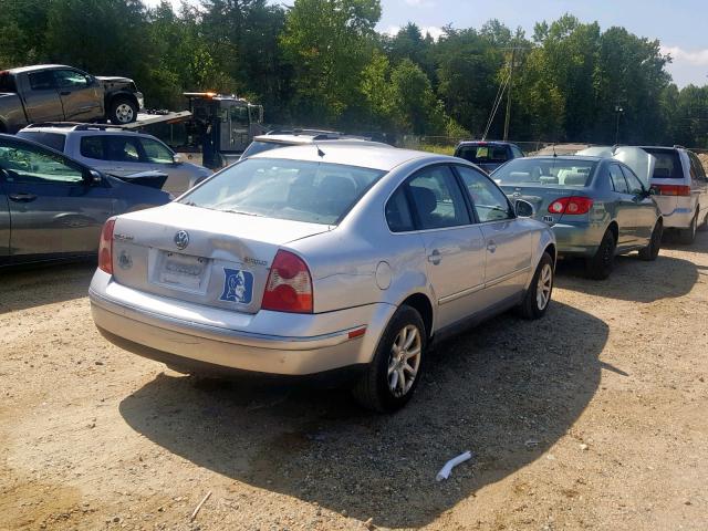 WVWPD63B74P329830 - 2004 VOLKSWAGEN PASSAT GLS SILVER photo 4