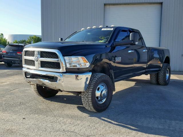 3C63RRGL6HG560580 - 2017 RAM 3500 ST BLACK photo 2