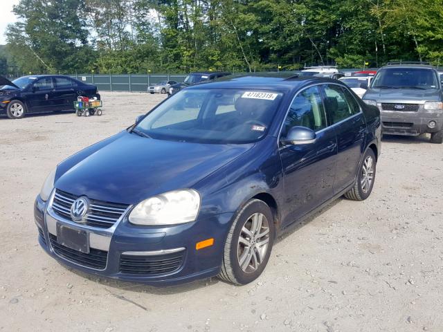 3VWSG71K05M617302 - 2005 VOLKSWAGEN NEW JETTA BLUE photo 2