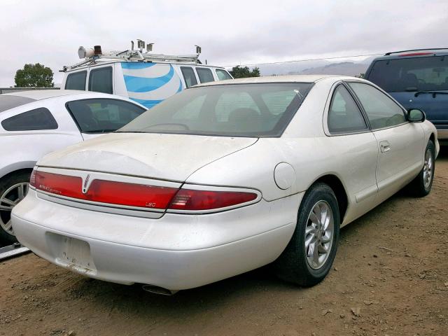 1LNLM92V6VY688704 - 1997 LINCOLN MARK VIII WHITE photo 4