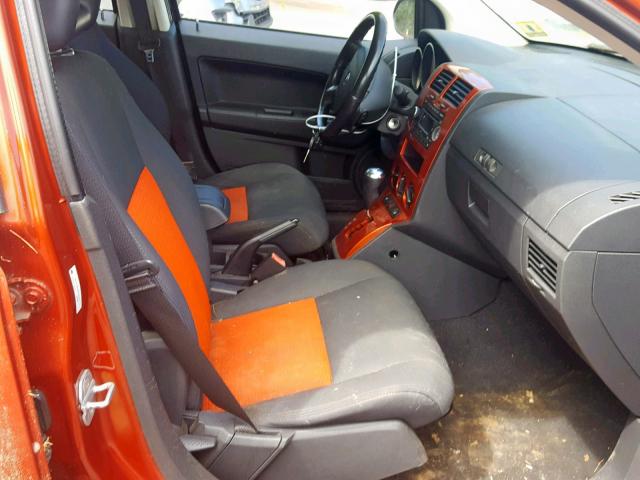 1B3HE78K98D703217 - 2008 DODGE CALIBER R/ ORANGE photo 5