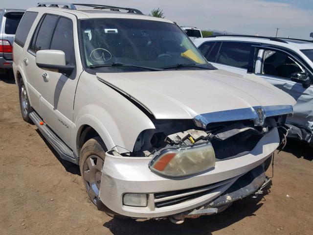 5LMFU28506LJ24165 - 2006 LINCOLN NAVIGATOR WHITE photo 1