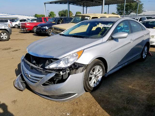 5NPEB4AC1EH846132 - 2014 HYUNDAI SONATA GLS SILVER photo 2