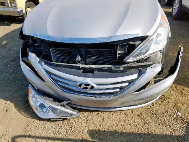 5NPEB4AC1EH846132 - 2014 HYUNDAI SONATA GLS SILVER photo 9