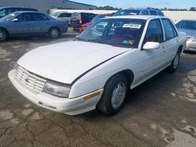 1G1LD5546TY173871 - 1996 CHEVROLET CORSICA WHITE photo 2