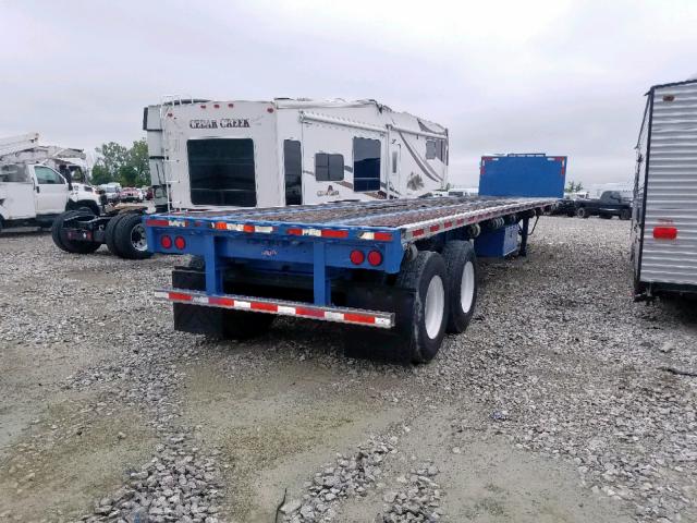 1UYFS2453VA125762 - 1997 UTILITY TRAILER BLUE photo 4