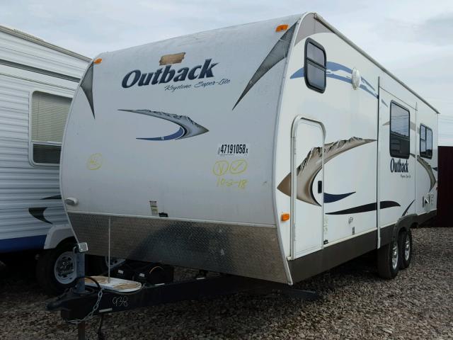 4YDT25029BB451938 - 2011 KEYSTONE OUTBACK WHITE photo 2