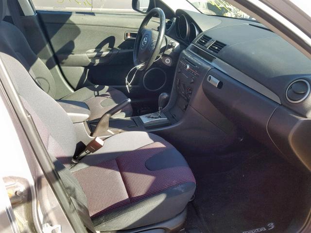 JM1BK323551290491 - 2005 MAZDA 3 S GRAY photo 5