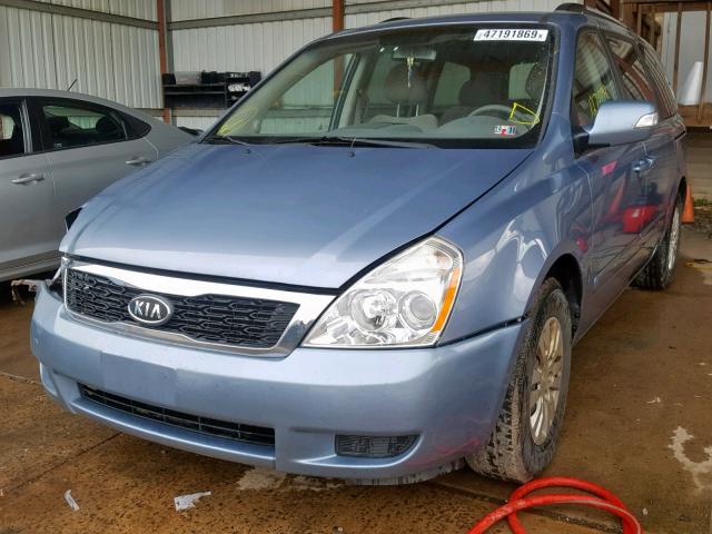 KNDMG4C79C6503153 - 2012 KIA SEDONA LX BLUE photo 2