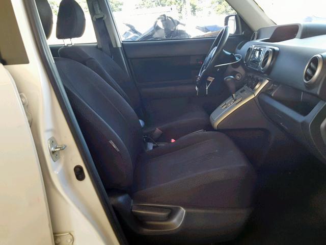 JTLKE50E391073281 - 2009 TOYOTA SCION XB 白色 照片 5