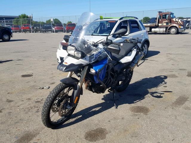 WB1022901CZU04267 - 2012 BMW F800 GS TWO TONE photo 2