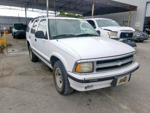 1GNCS13W3T2254217 - 1996 CHEVROLET BLAZER WHITE photo 1