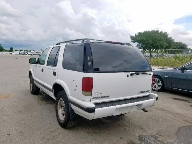 1GNCS13W3T2254217 - 1996 CHEVROLET BLAZER WHITE photo 3