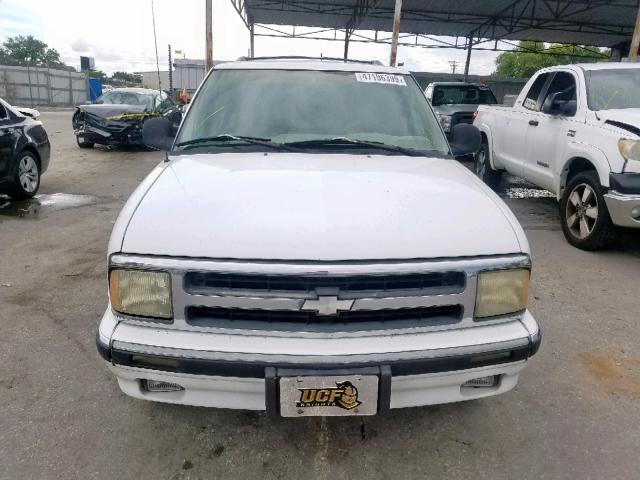 1GNCS13W3T2254217 - 1996 CHEVROLET BLAZER WHITE photo 9