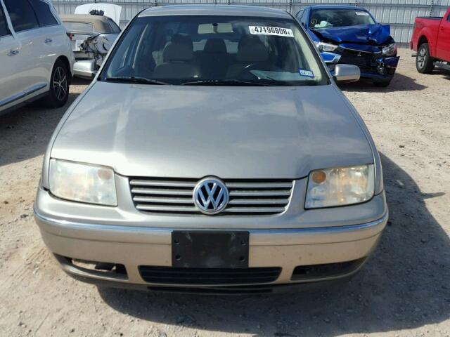 3VWSA69M35M015897 - 2005 VOLKSWAGEN JETTA GLS GOLD photo 9