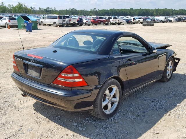 WDBKK65F41F234805 - 2001 MERCEDES-BENZ SLK 320 BLACK photo 4