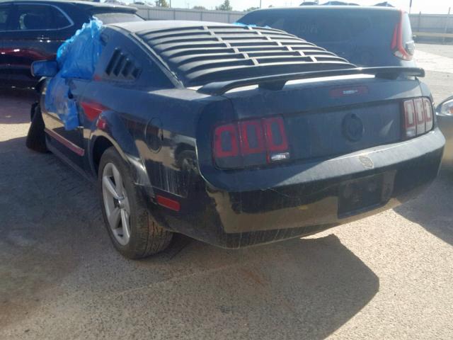1ZVFT80N555138958 - 2005 FORD MUSTANG BLACK photo 3
