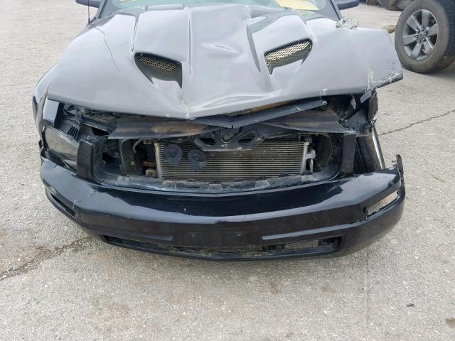 1ZVFT80N555138958 - 2005 FORD MUSTANG BLACK photo 9
