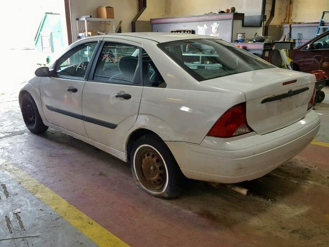 1FAFP33Z74W173878 - 2004 FORD FOCUS LX WHITE photo 3