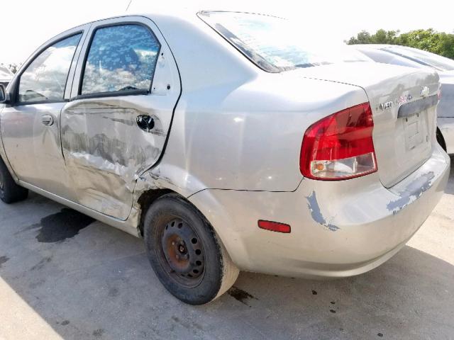 KL1TJ52674B232279 - 2004 CHEVROLET AVEO LS SILVER photo 9