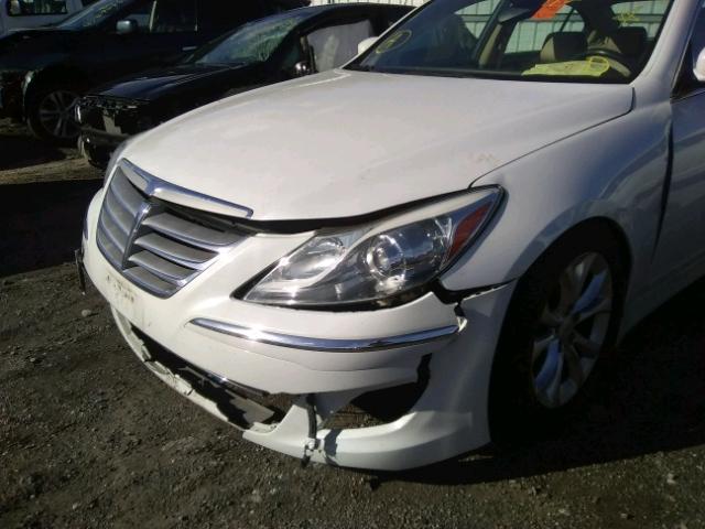 KMHGC4DD6DU238052 - 2013 HYUNDAI GENESIS 3. WHITE photo 9