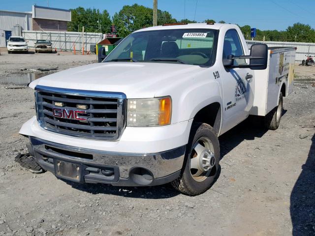 1GDJC74609F149288 - 2009 GMC SIERRA C35 WHITE photo 2