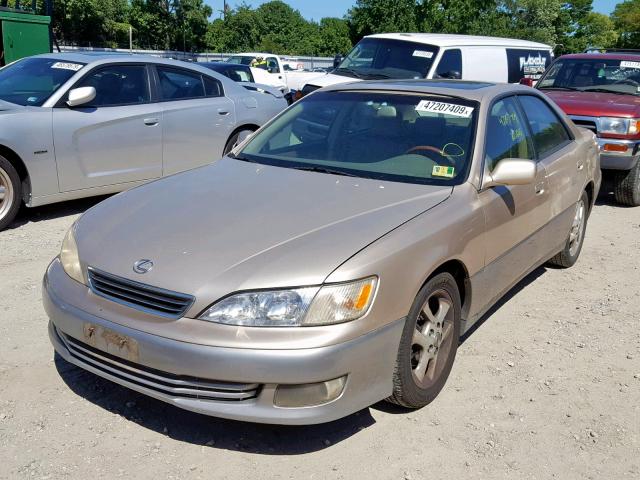 JT8BF28G810332269 - 2001 LEXUS ES 300 TAN photo 2