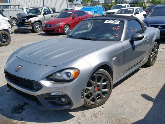 JC1NFAEK4H0118369 - 2017 FIAT 124 SPIDER SILVER photo 2