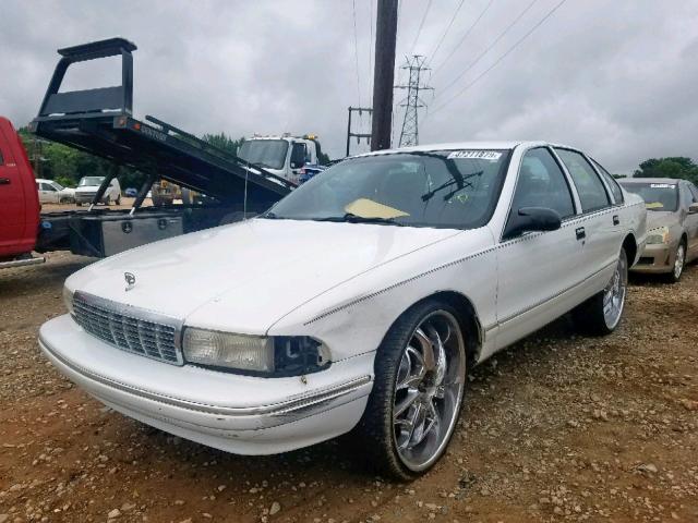 1G1BL52W3SR107498 - 1995 CHEVROLET CAPRICE CL WHITE photo 2