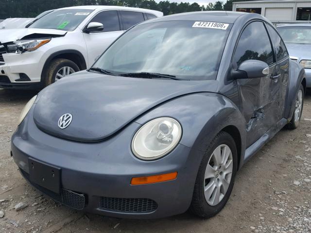 3VWRW31C38M506895 - 2008 VOLKSWAGEN NEW BEETLE GRAY photo 2