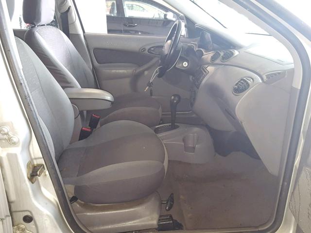 3FAFP37323R192071 - 2003 FORD FOCUS ZX5 SILVER photo 5